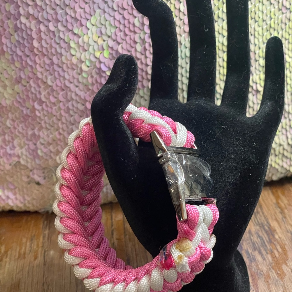 Handcrafted handmade pink white Paracord bracelet silver metal clasp 8.5 inches - Picture 3 of 11